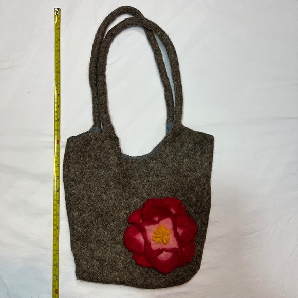 Hand Crafted Felt Purse - Picture 7 of 7